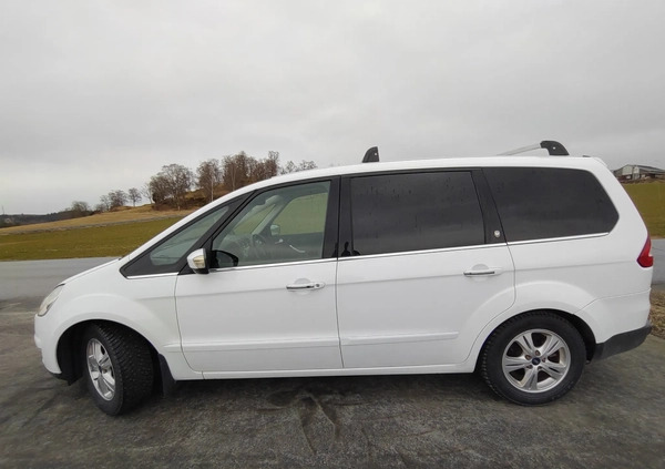 Ford Galaxy cena 22000 przebieg: 215000, rok produkcji 2009 z Rzeszów małe 137